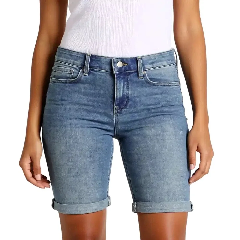 NYDJ‎ Briella Roll Cuff Denim Shorts Medium Blue Bermuda Size 4 NWT